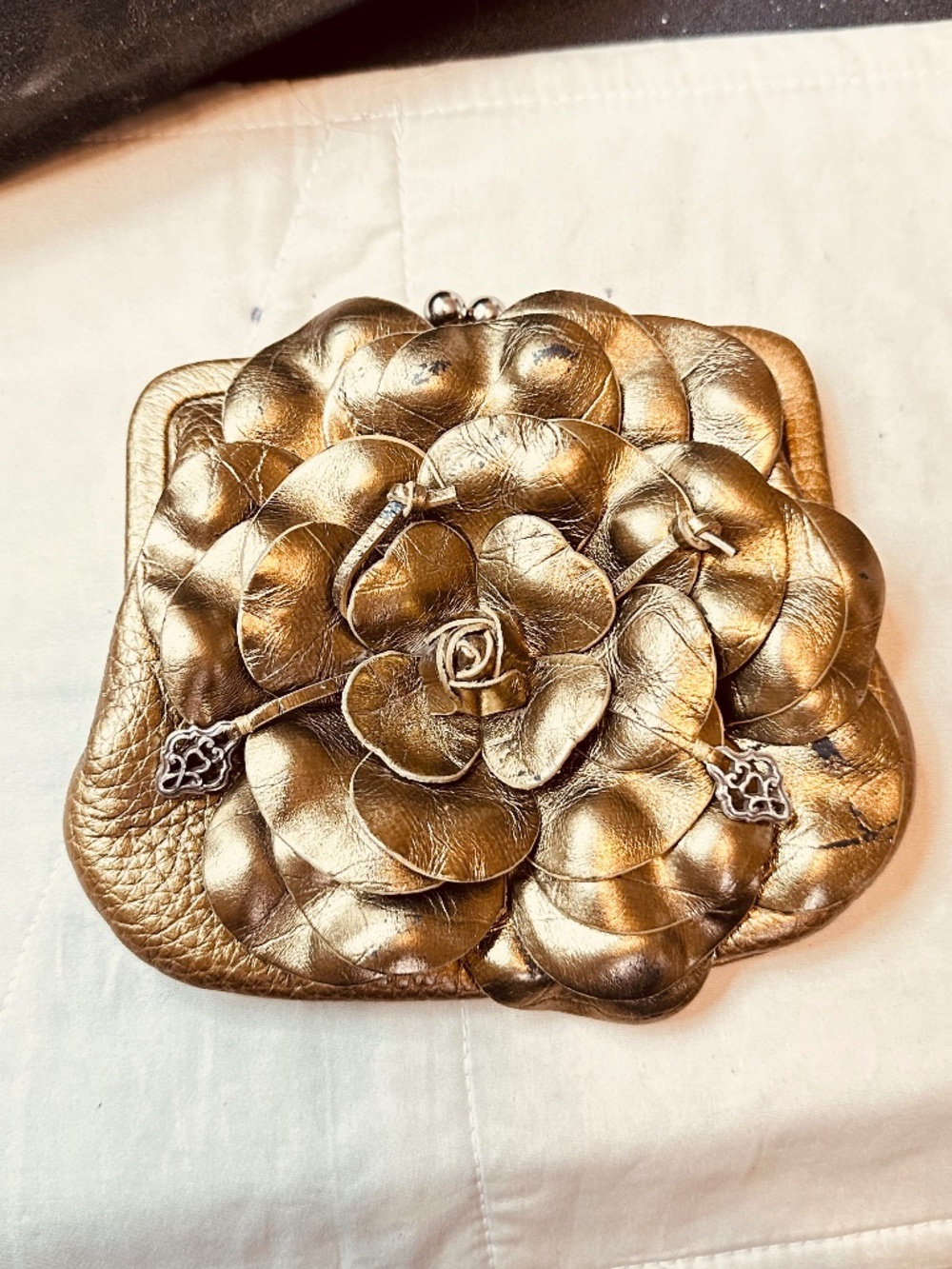 Brighton Gold Rose Clutch Kiss Lock Wallet Floral Interior Mini Bag EUC Vintage - Picture 11 of 11